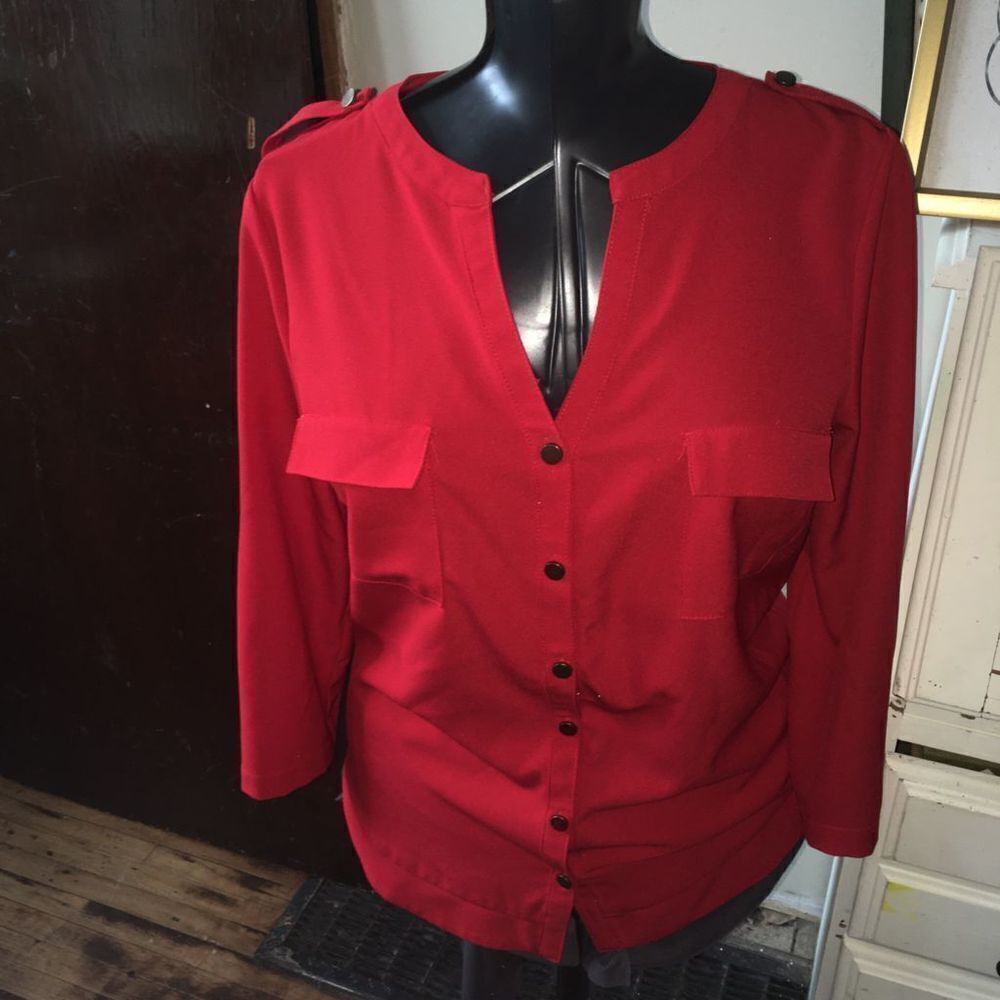 Stitchfix 41Hawthorn red military M split neck blouse